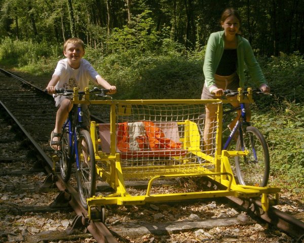 The kids on a velo-rail