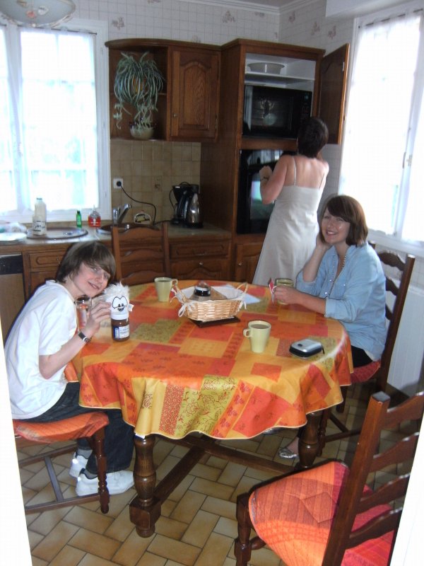 Plerneuf at last - Time for some food!