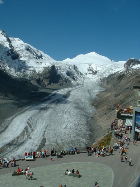 Scale of the Glacier is impossible to comprehend from photographs.