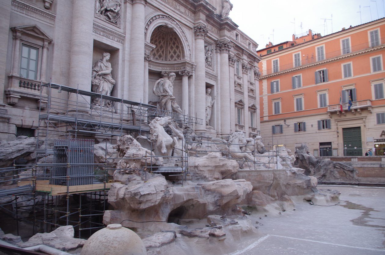 Trevi Fountain