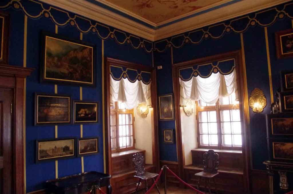 Blue room